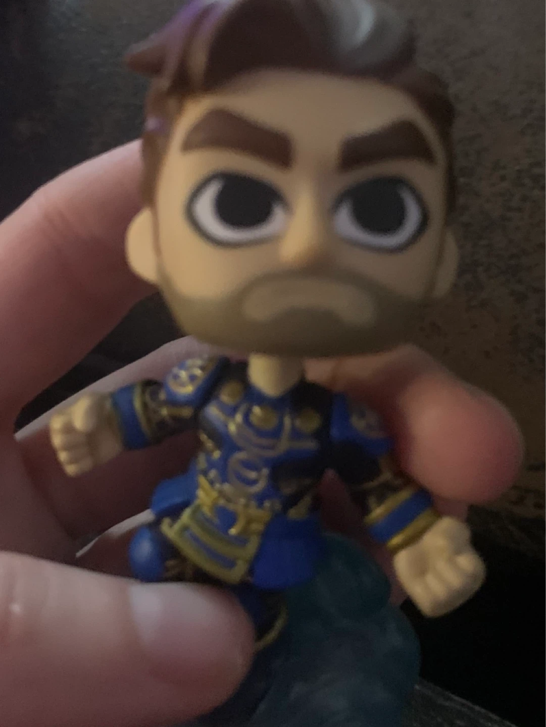 $10 mini bobble head figurine - photo 3