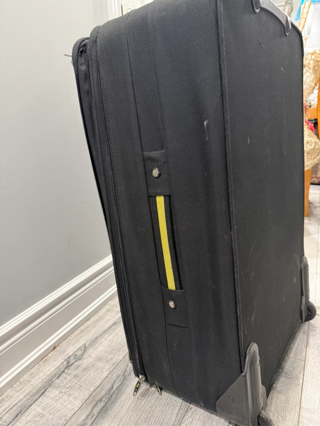 Skyway Black Wheeled Suitcase - photo 2