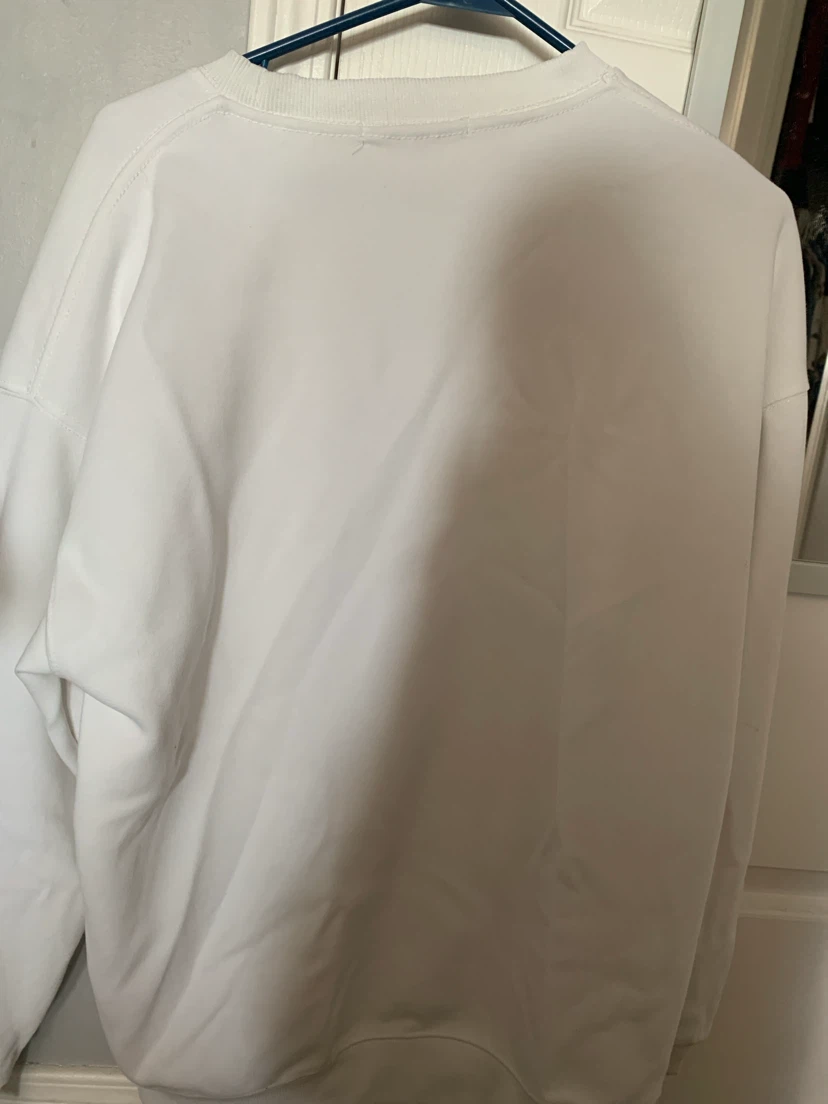 White Sweatshirt with Heart Logo - photo 3
