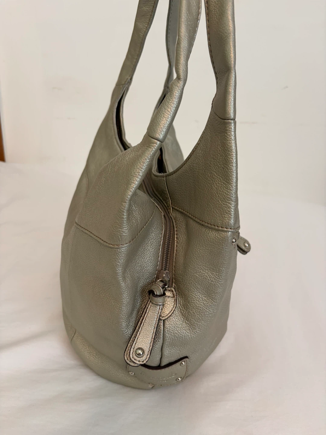 Tignanello Silver Leather Hobo Handbag - photo 3