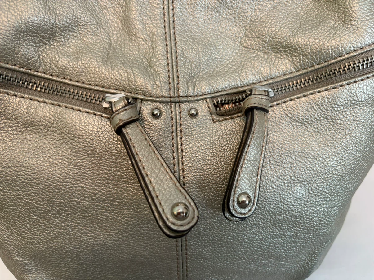 Tignanello Silver Leather Hobo Handbag - photo 5