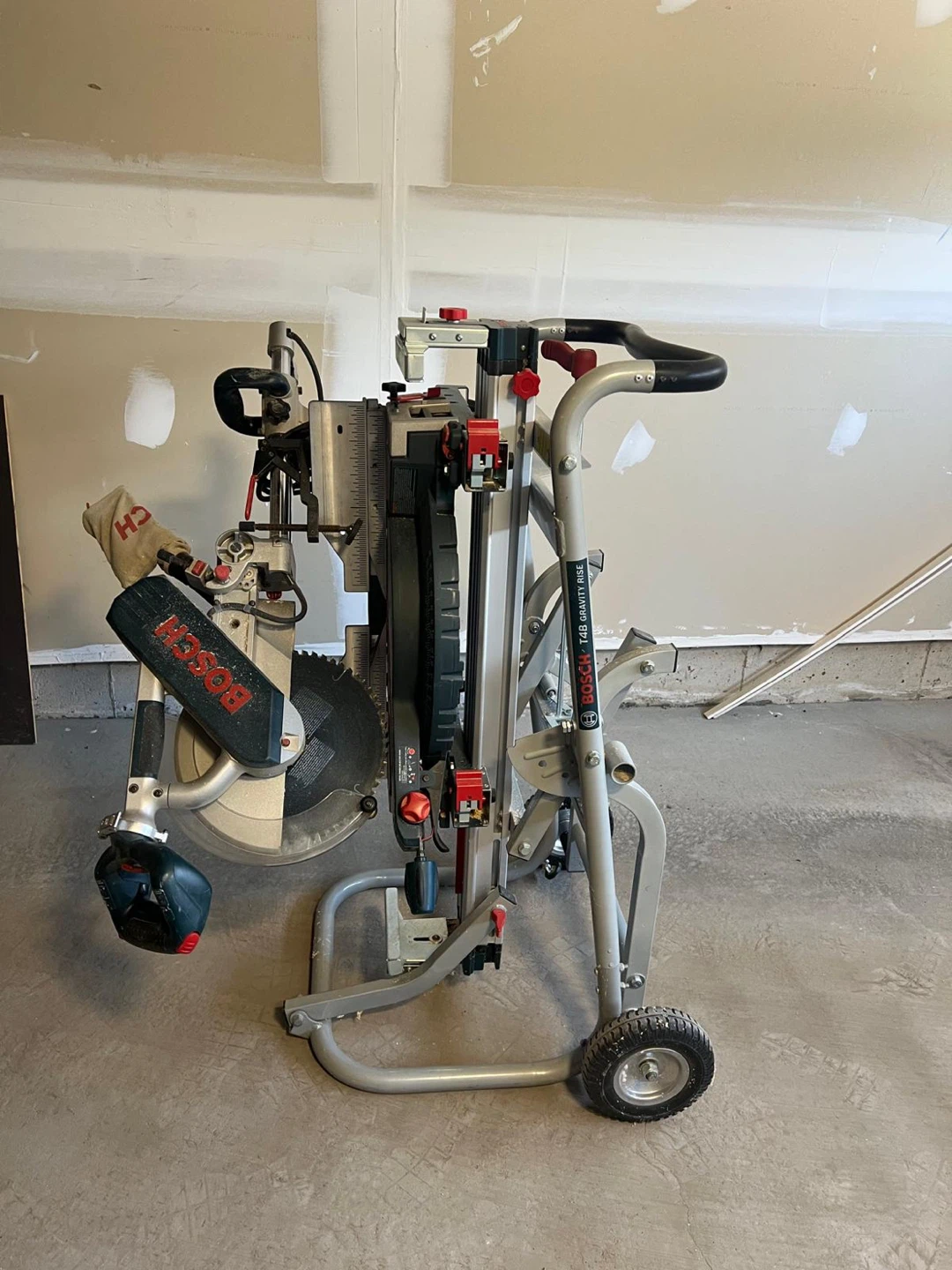 Bosch 12" Dual-Bevel Slide Miter Saw with Stand - photo 3