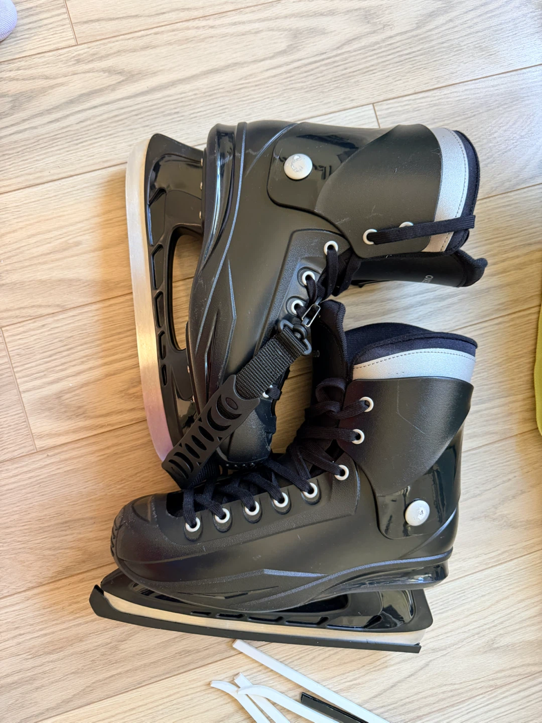 Ice skates - photo 2