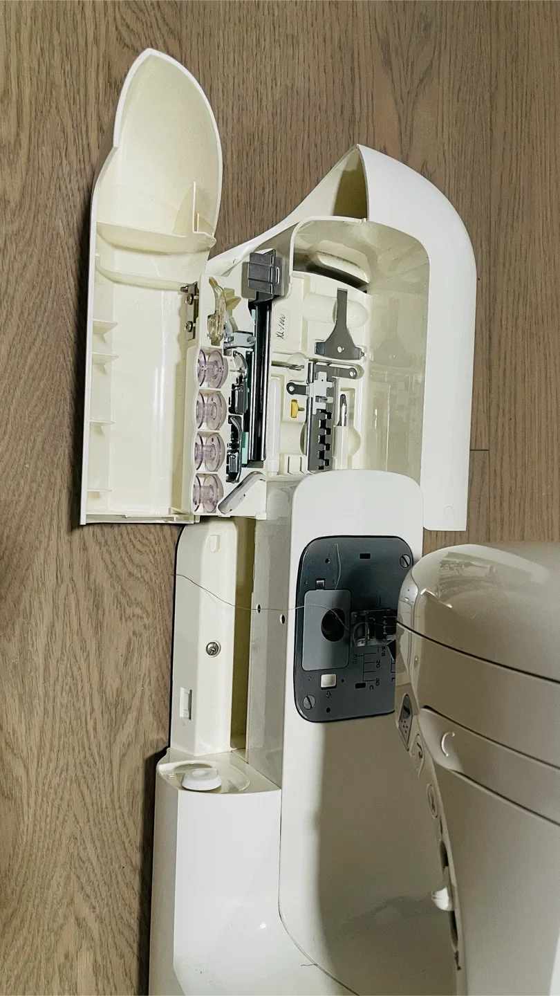 Singer Quantum XL-5000 Sewing Machine