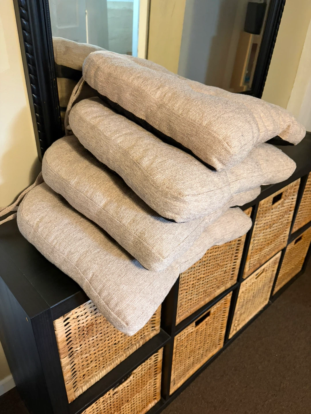 Set of 4 Tufted Seat Cushions
