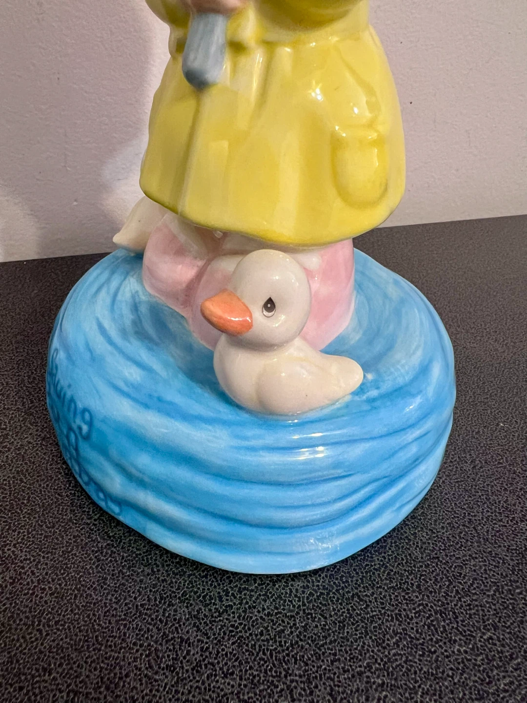 Precious Moments “Saving for a Rainy Day” Ceramic Bank – 2002 - photo 2