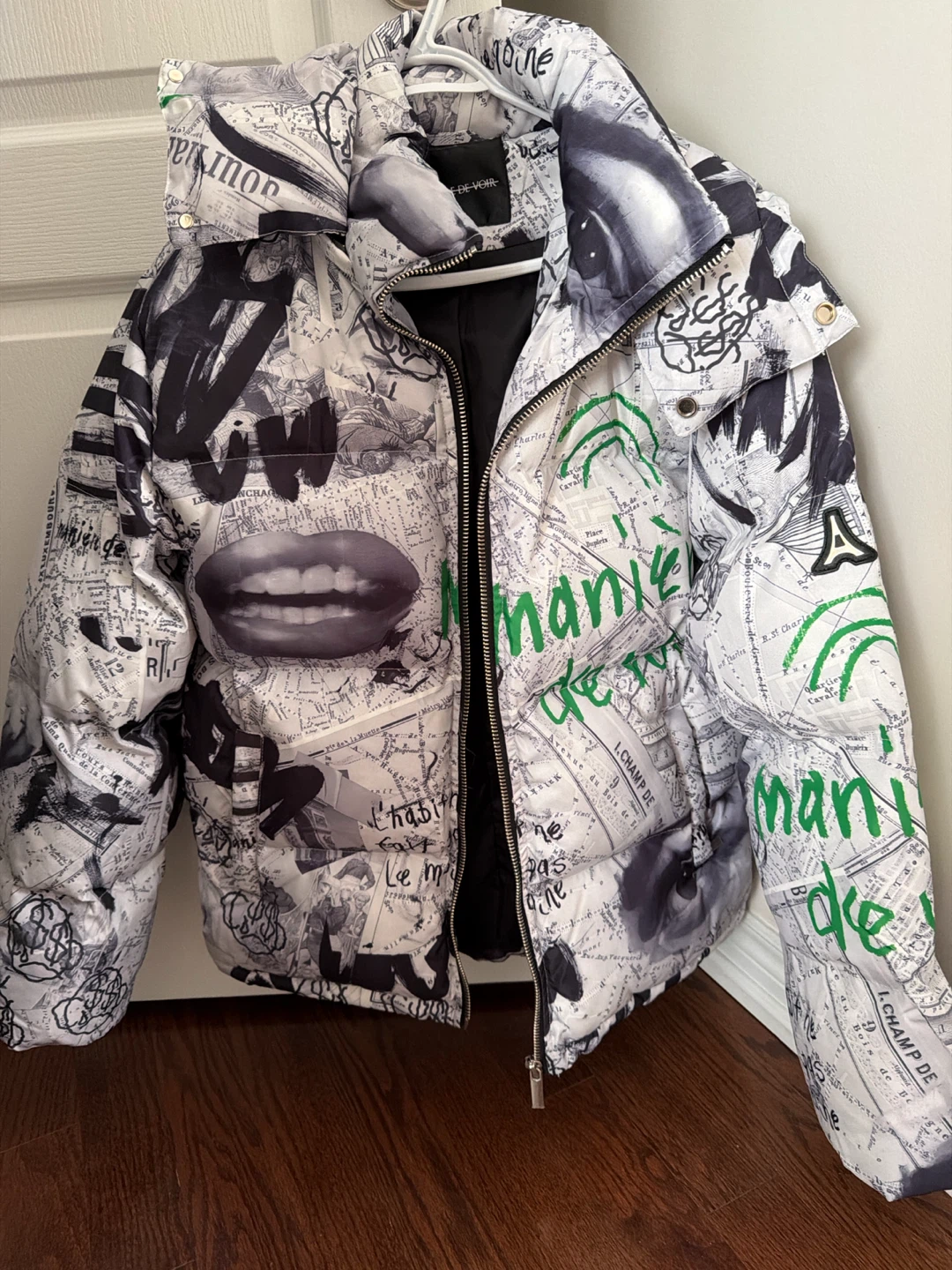 MANIER DE VOIR Puffer Jacket with Collage Print
