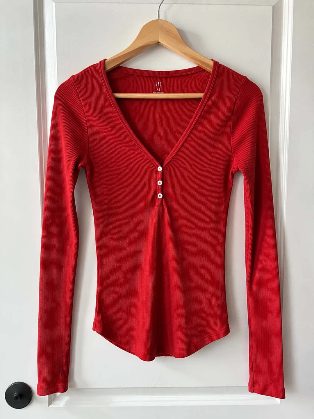 GAP Red Ribbed Henley Long Sleeve Top XS - photo 2