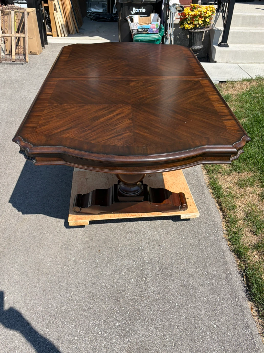 Dinning room table - photo 3
