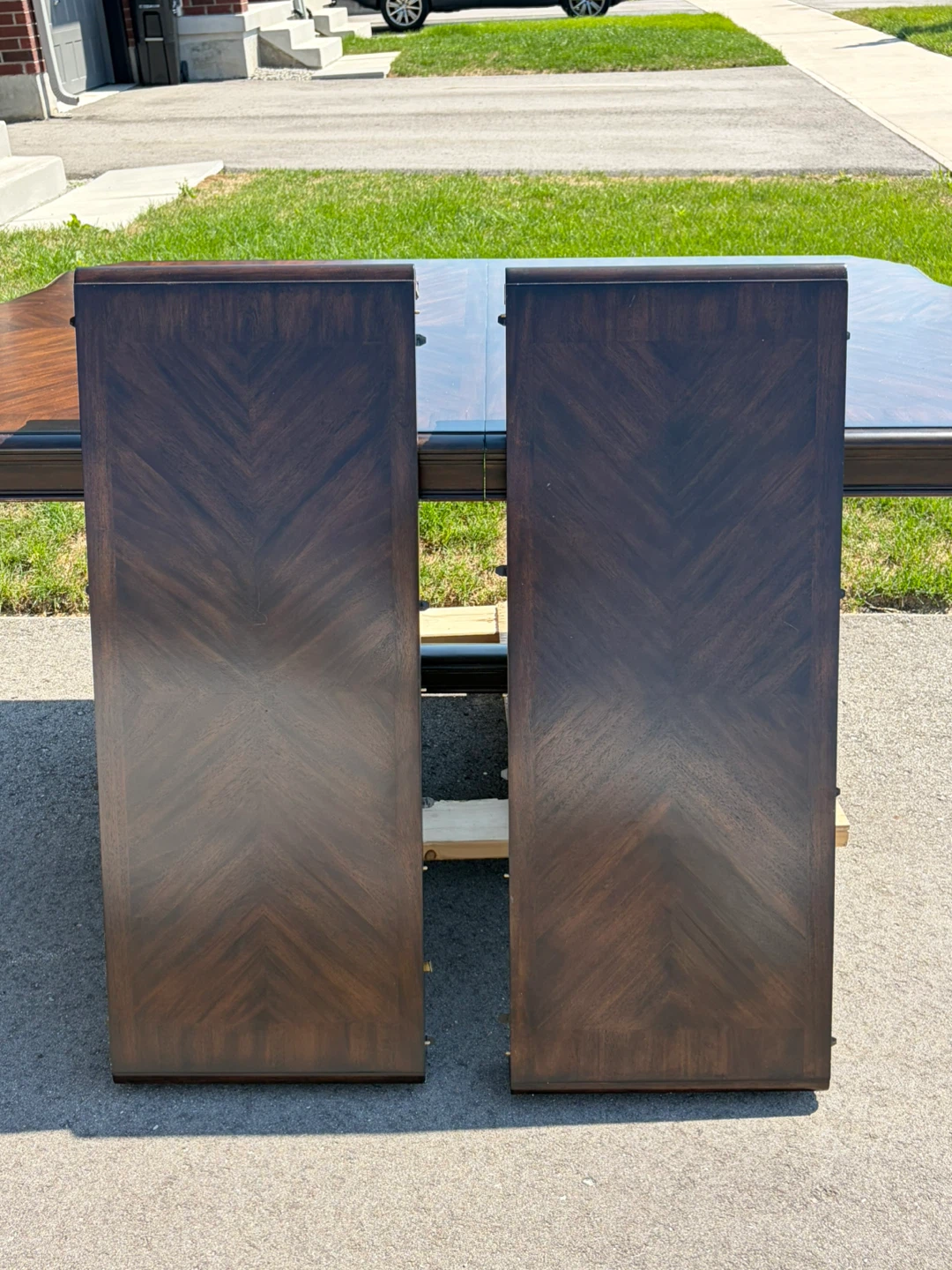 Dinning room table - photo 4