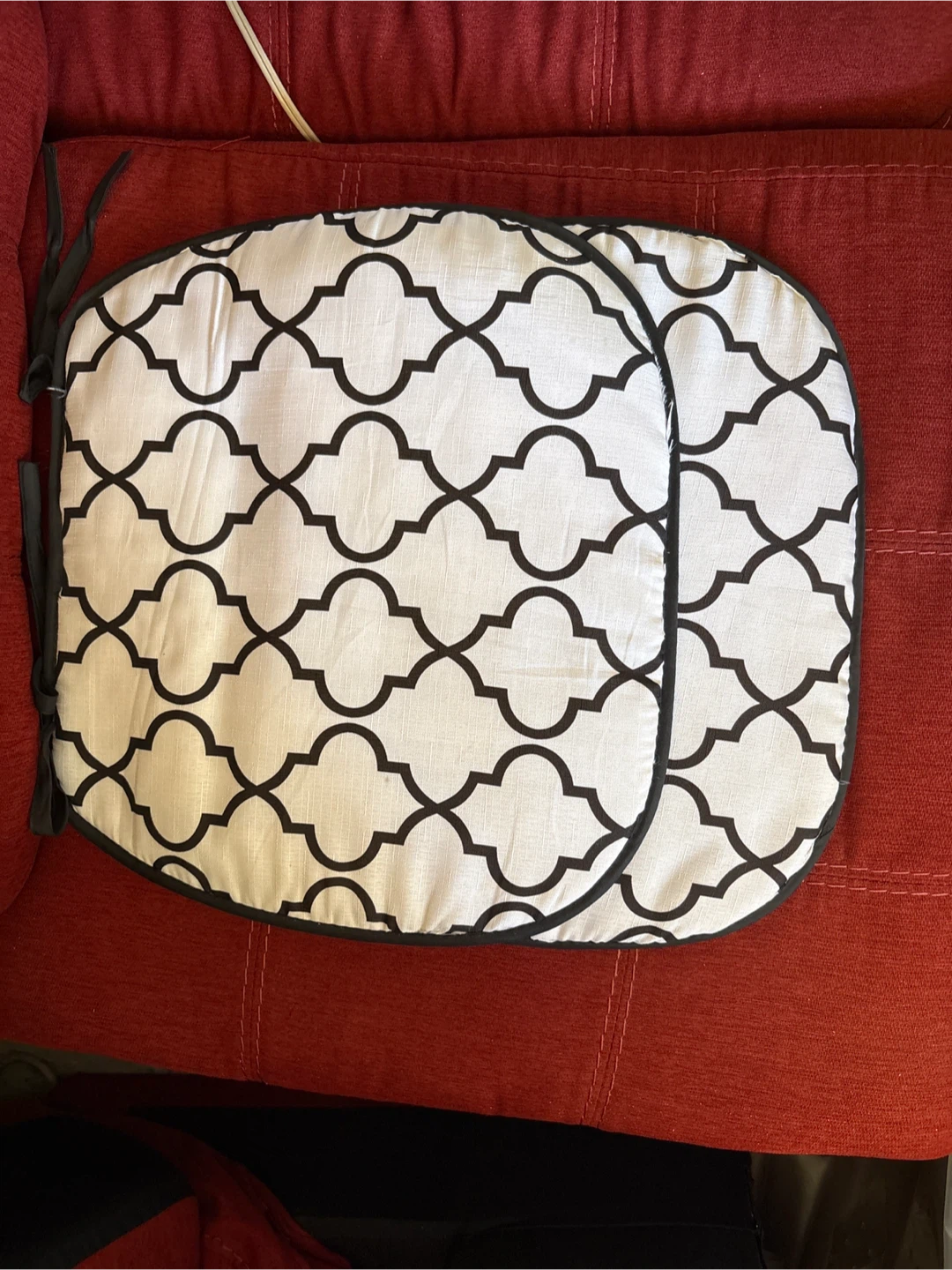 Set of 2 Square Seat Cushions - photo 2