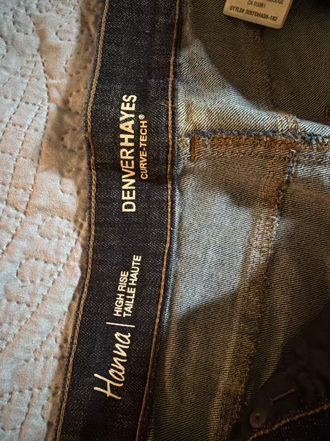 Hanna DenverHayes High Rise Barely Boot Jeans Size 12x30 - photo 3