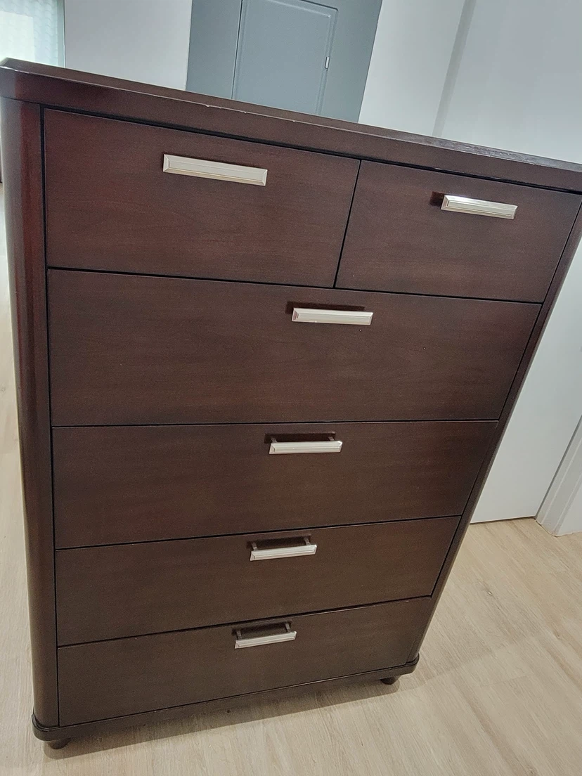 Brown Mahogany Dresser