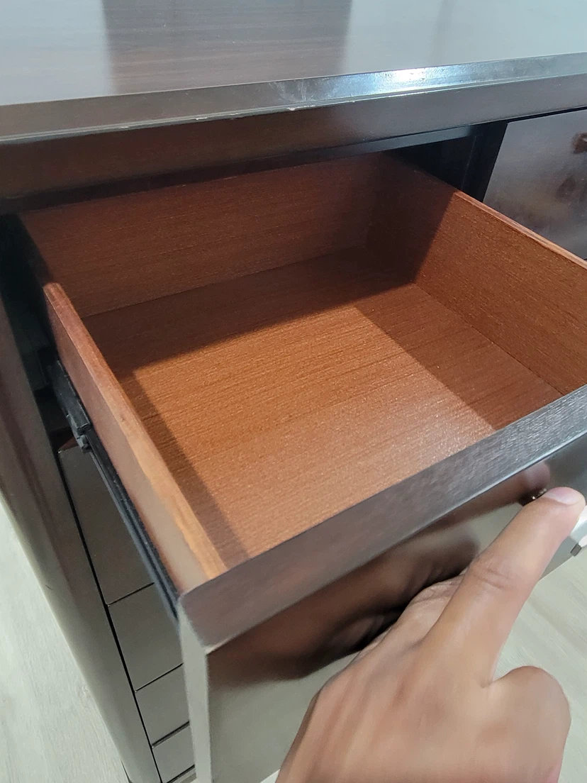 Brown Mahogany Dresser - photo 2