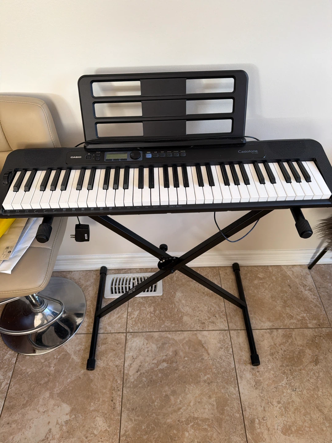 Casio Casiotone CT-S400 Keyboard with Stand