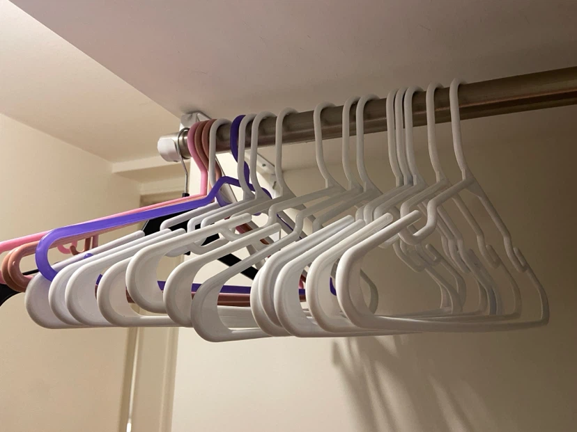 Assorted Hangers (15)