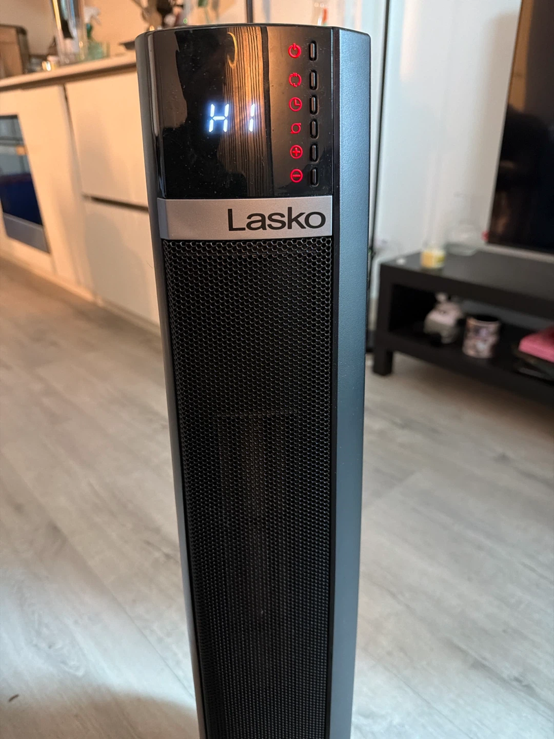 Lasko Digital Tower Heater - photo 2