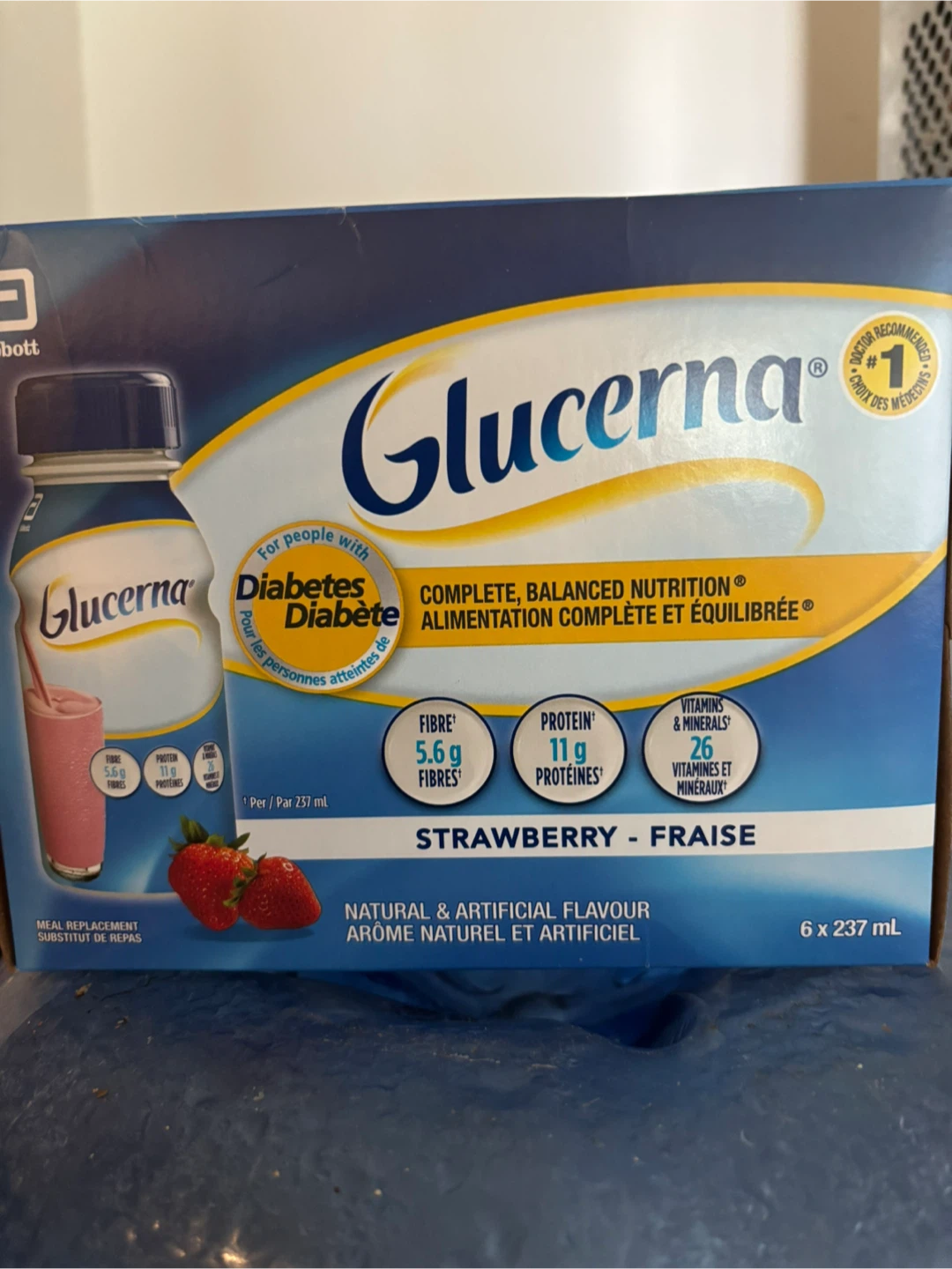 Glucerna Strawberry Nutritional Drinks (6 x 237 mL) - photo 2