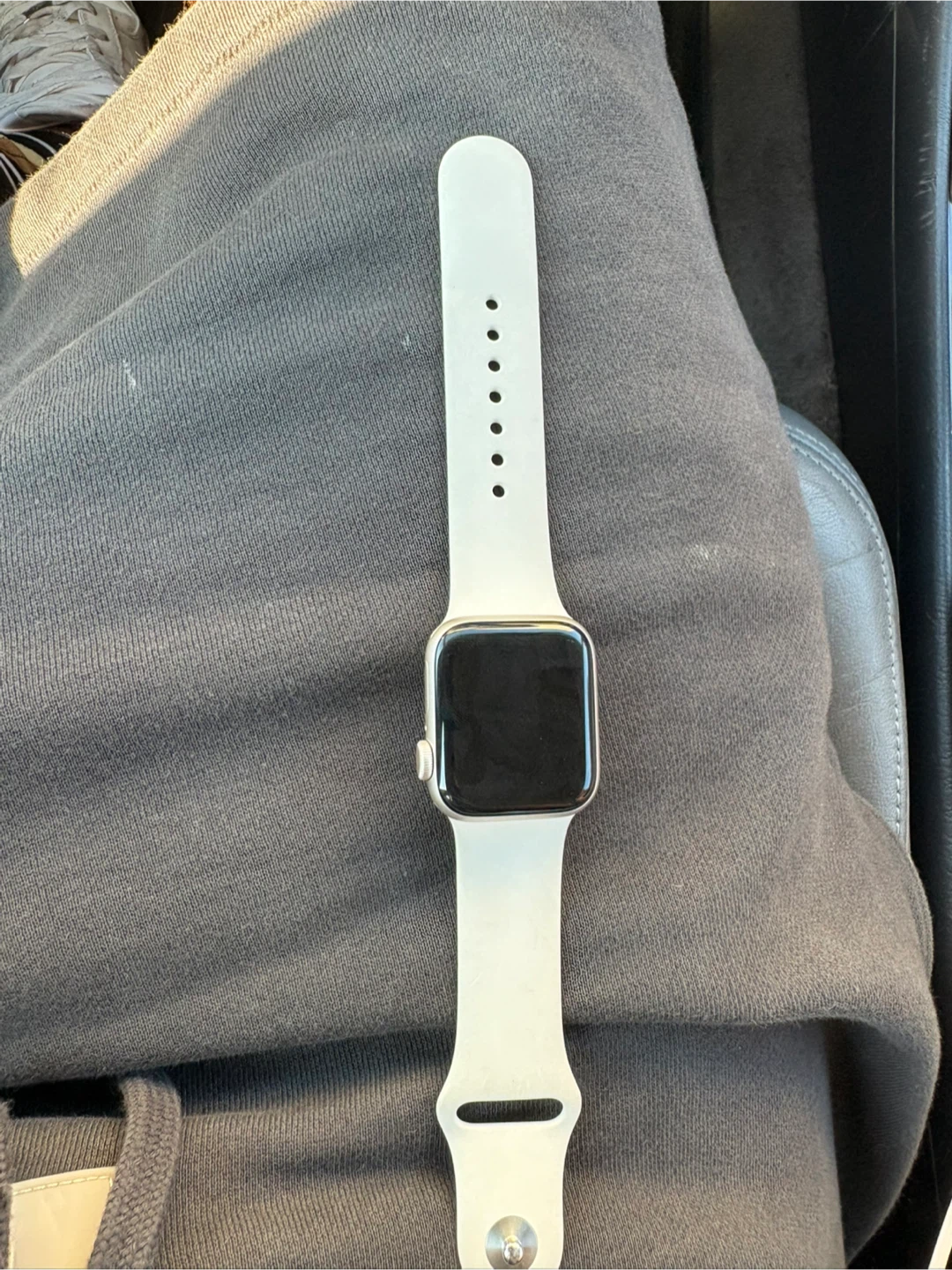 Apple Watch Series 4 - photo 2