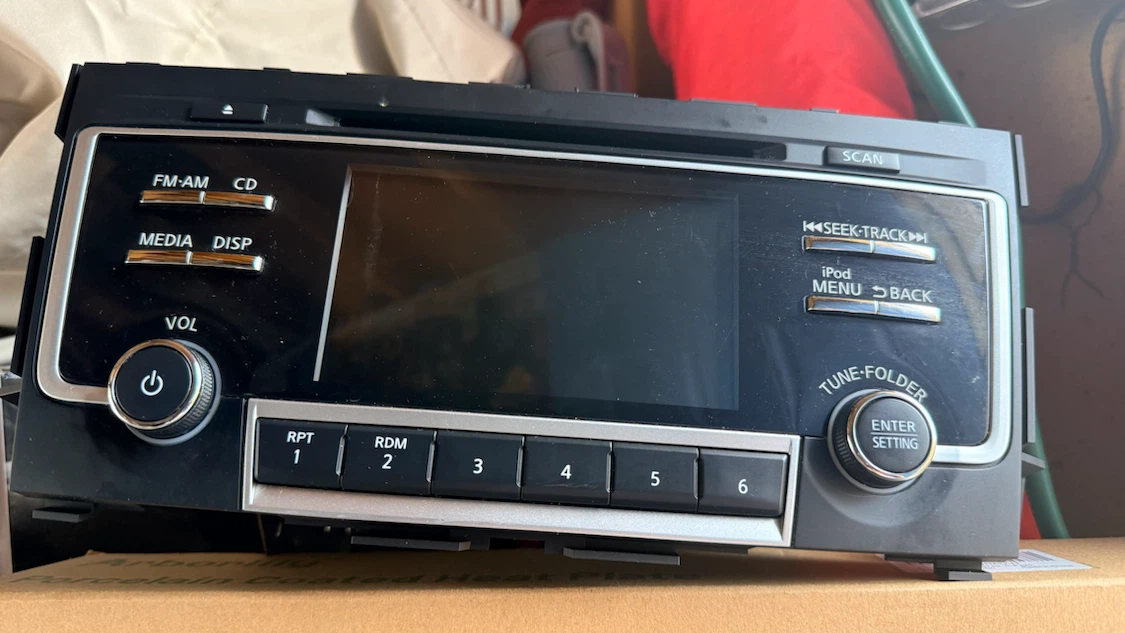 Nissan Car Stereo Radio with CD Player