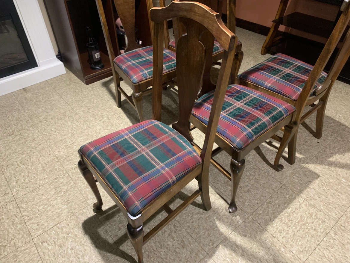 Set of 5 Wooden Dining Chairs with Plaid Upholstery - photo 3
