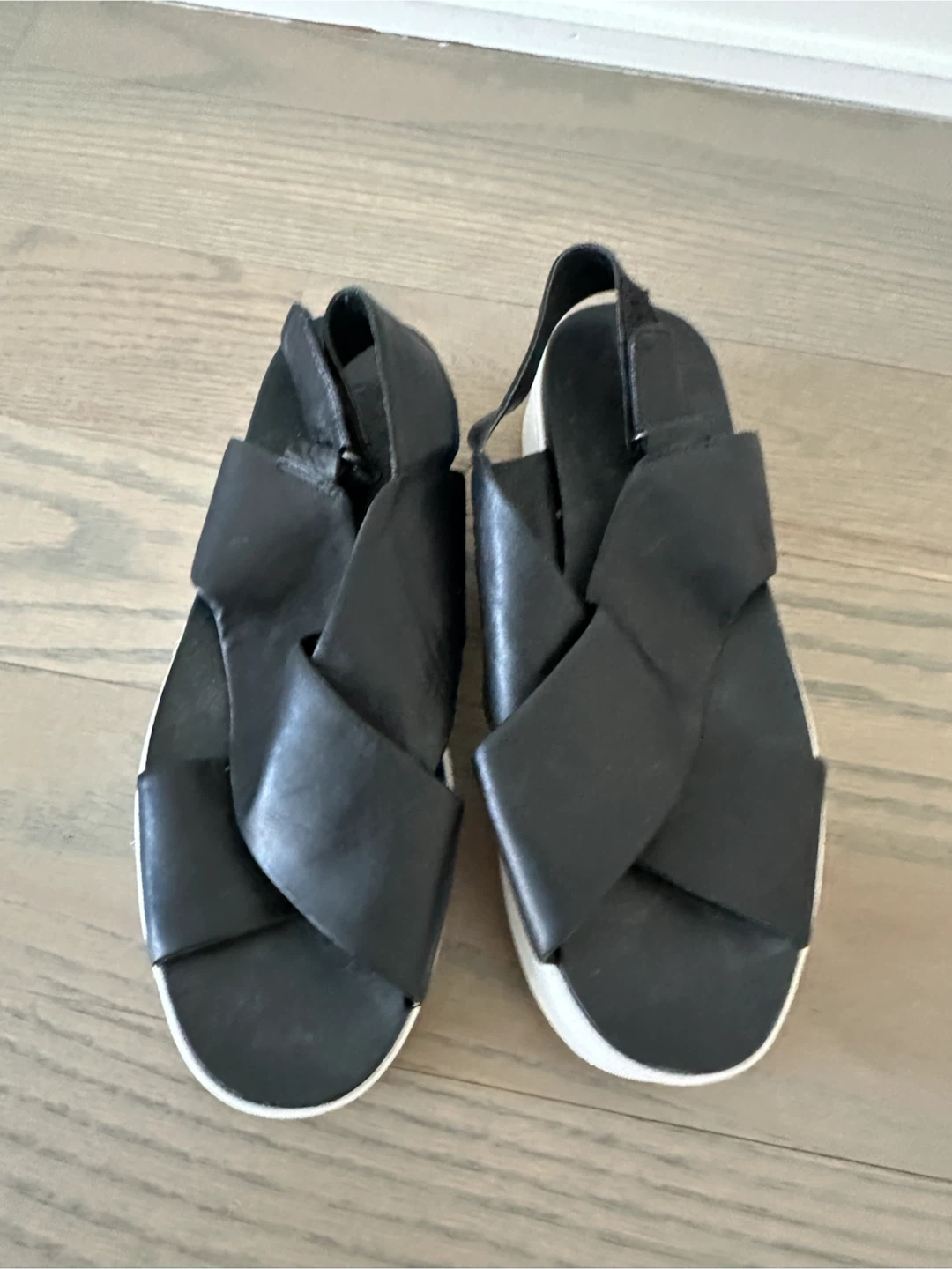 Vince Black Leather Platform Sandals