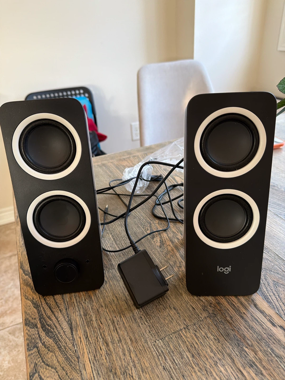 Logitech Z200 Stereo Speakers