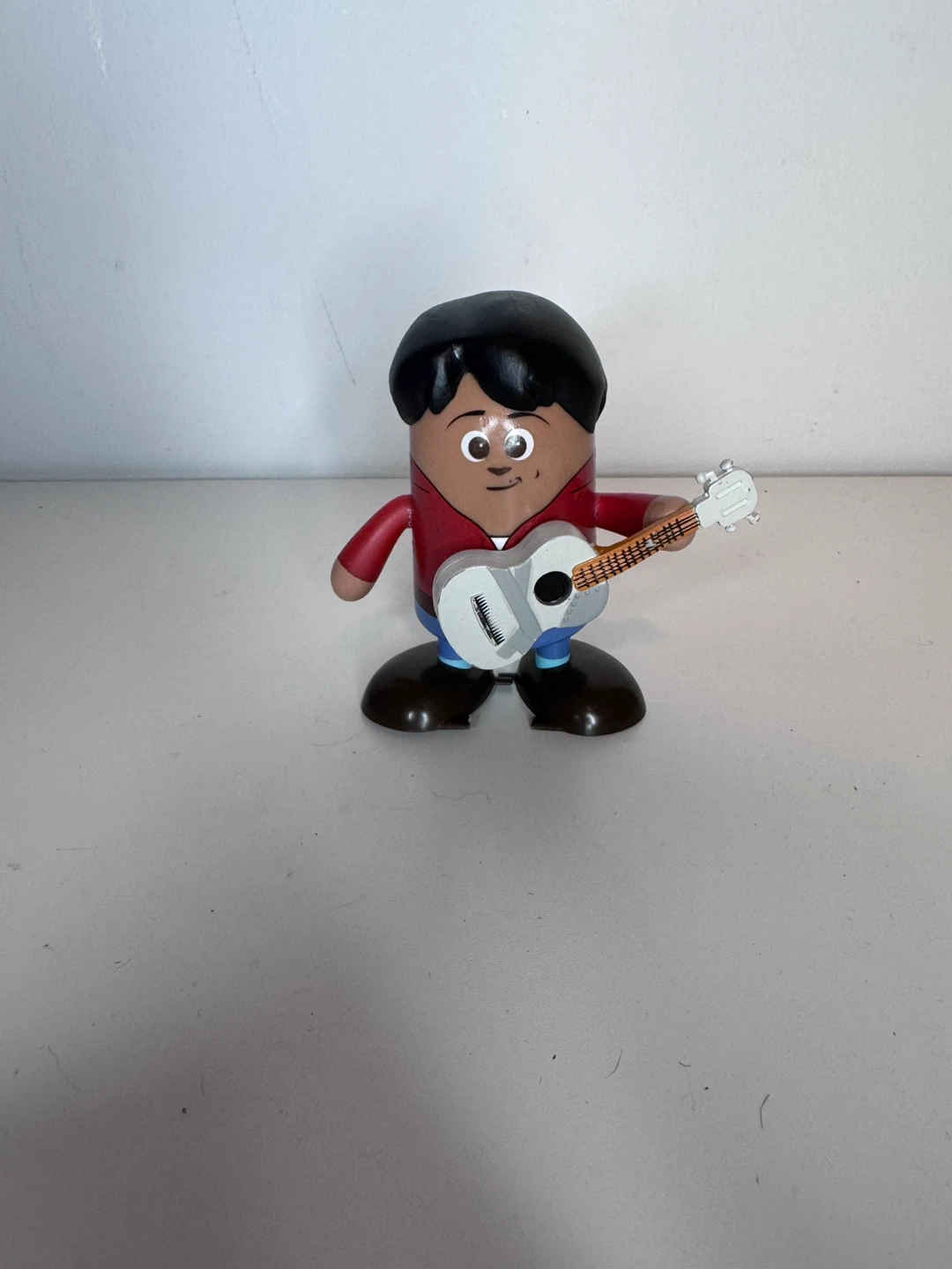 Disney/Pixar Coco Miguel Shufflerz walking figure