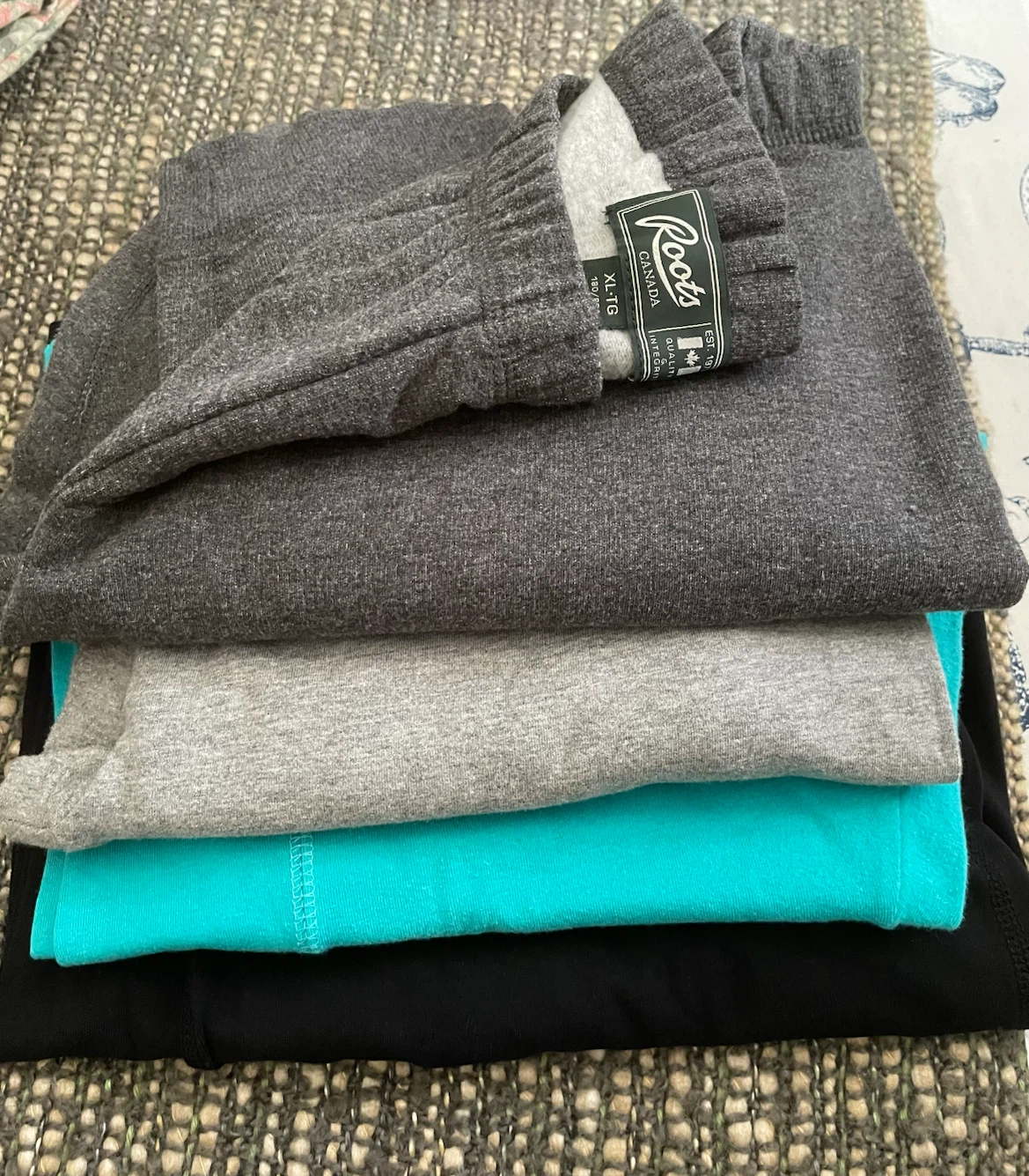 Roots Sweatpants Bundle (XL)