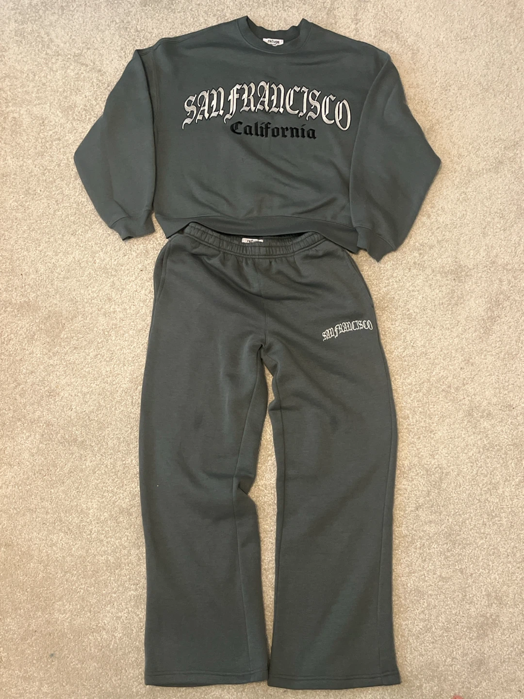 Refuge Sweatshirt & Pants Set XS