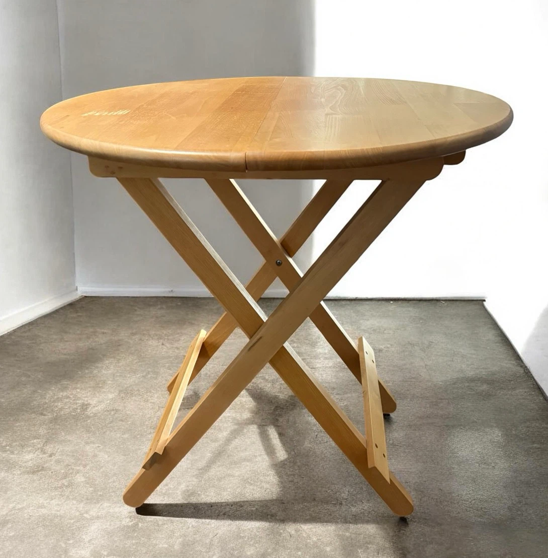 Round Wooden Folding Table 2ft x 2ft guc