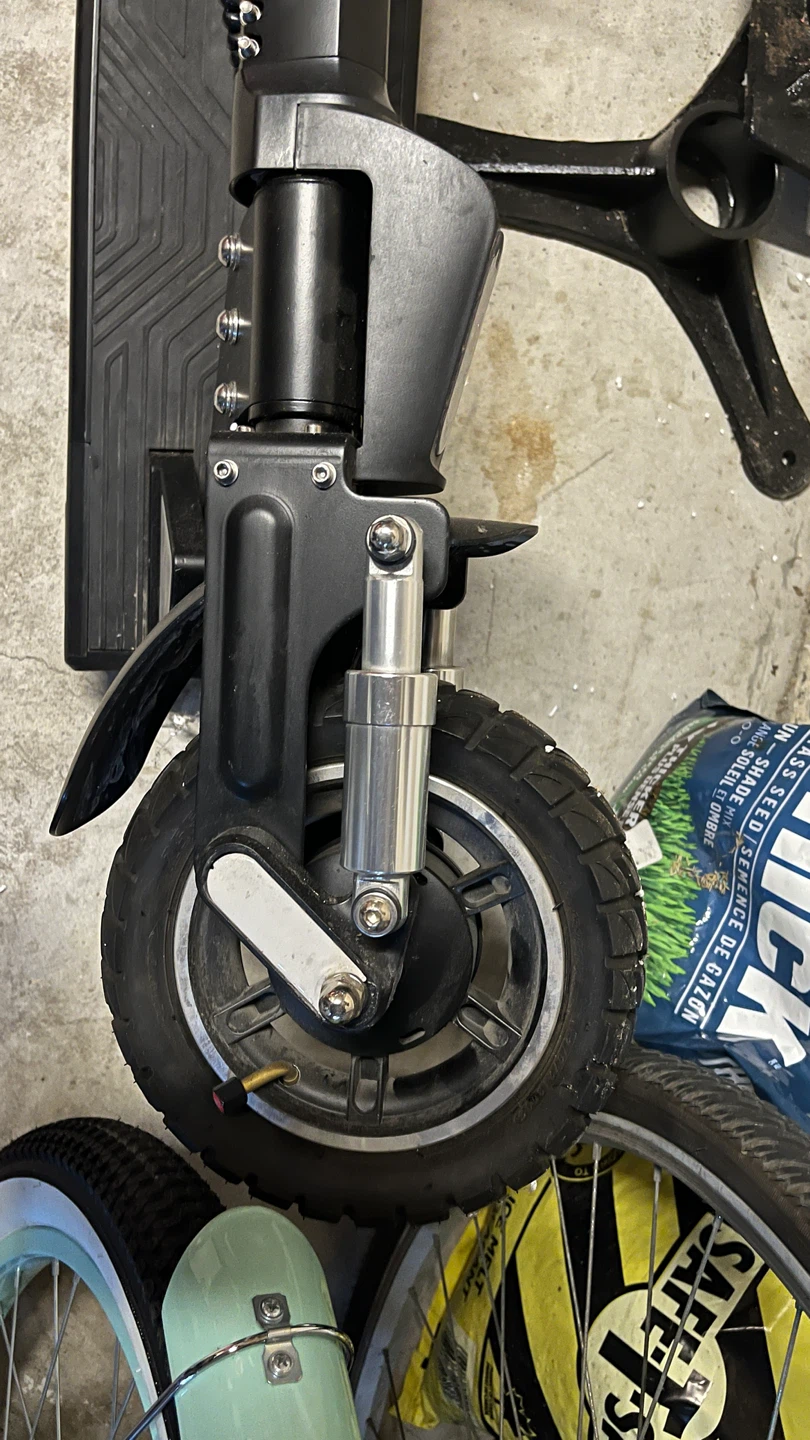 BOGIST Electric Scooter missing charger - photo 2