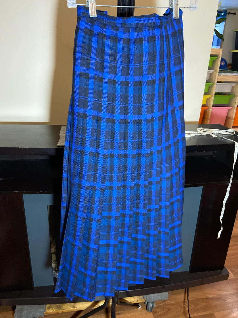 Yves Venet Pleated Plaid Wool Skirt
