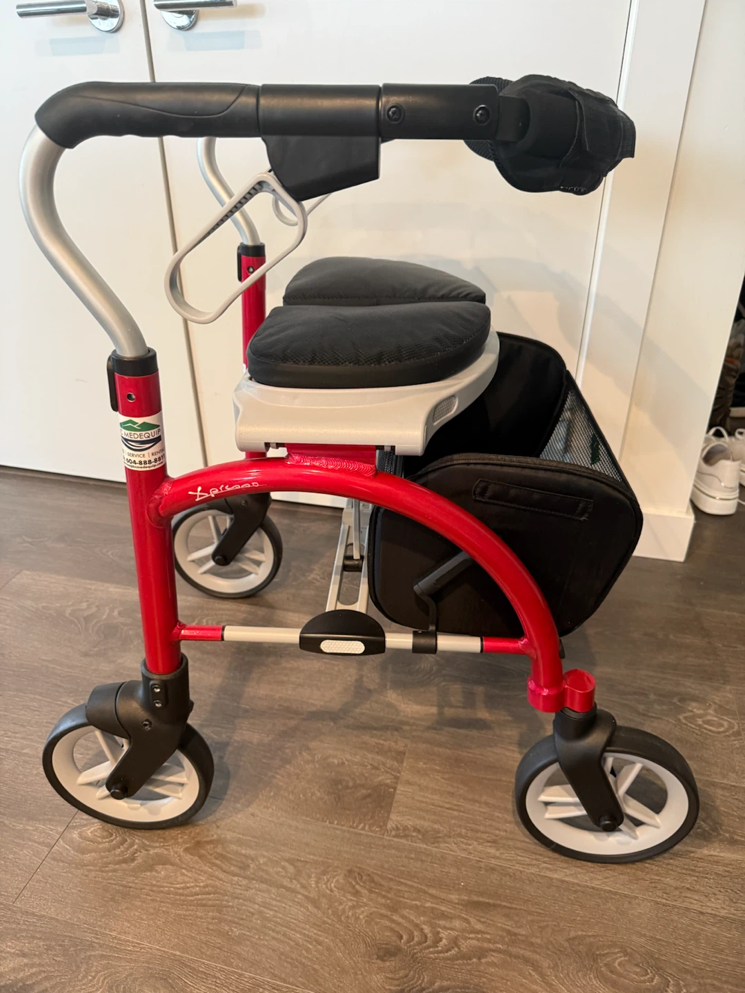 Evolution Xpresso Lite 4 Wheel Walker