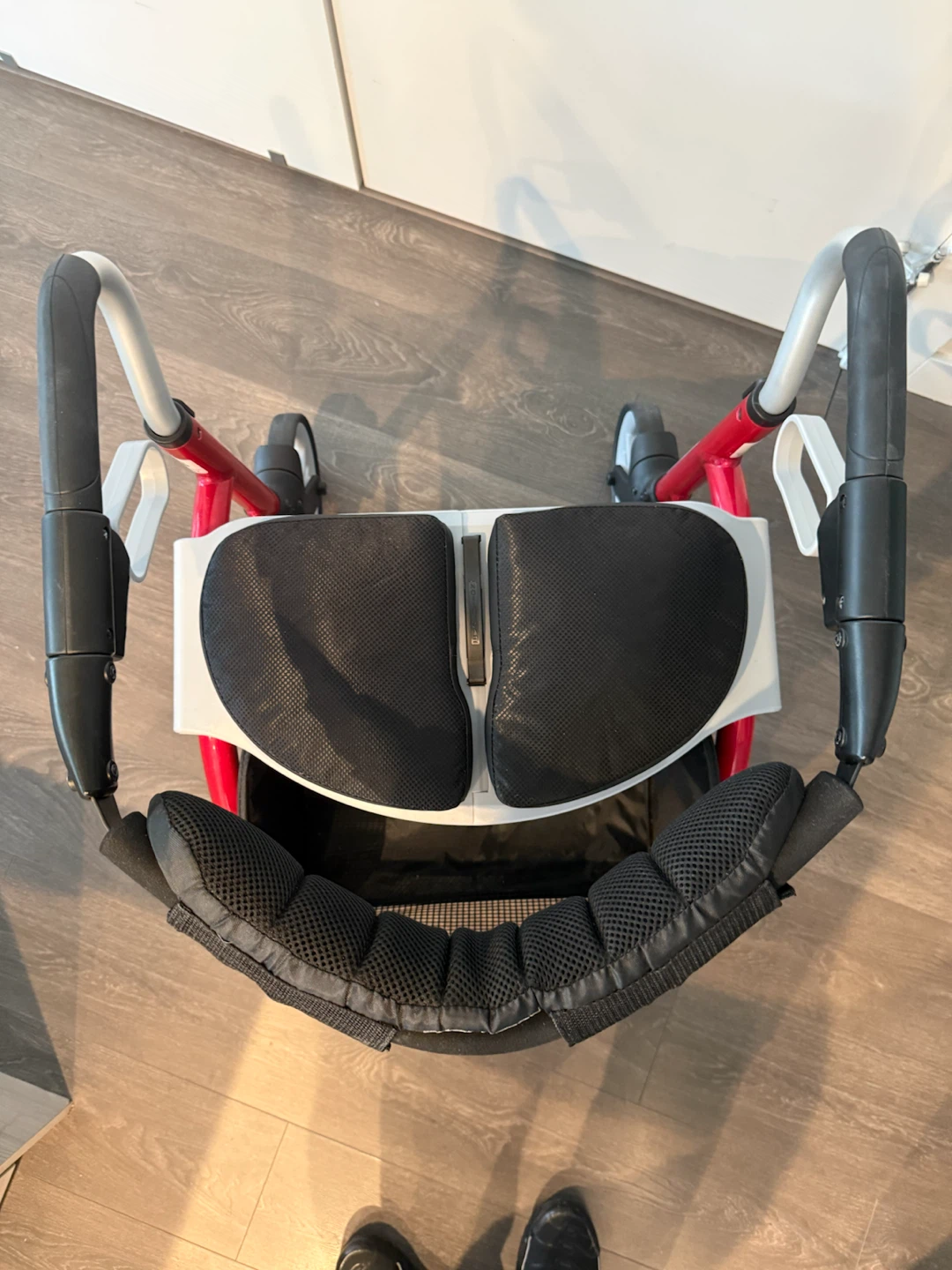 Evolution Xpresso Lite 4 Wheel Walker - photo 4