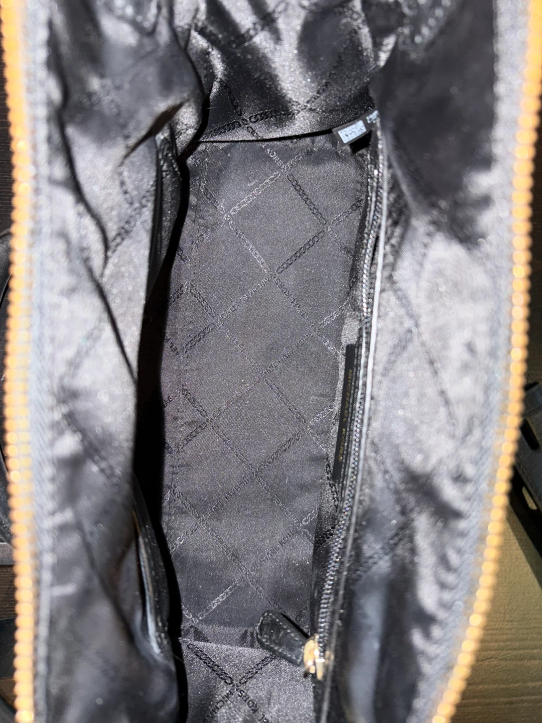 Michael Kors Carine Satchel Black Leather - photo 4