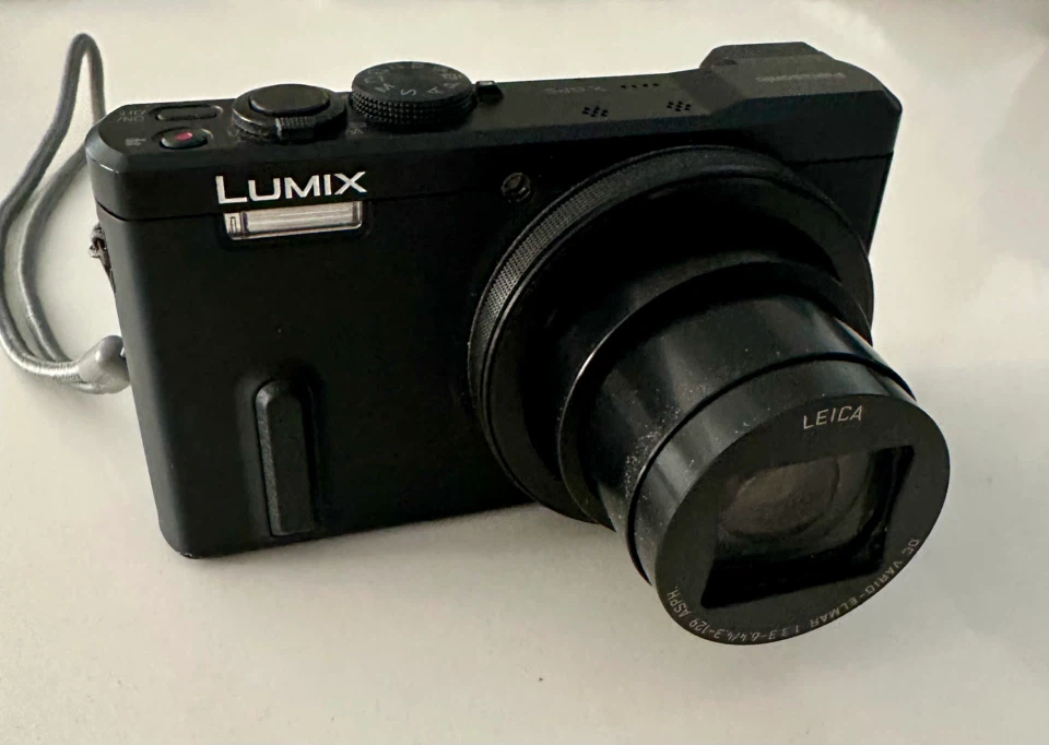 Panasonic Lumix DMC-ZS40 Digital Camera