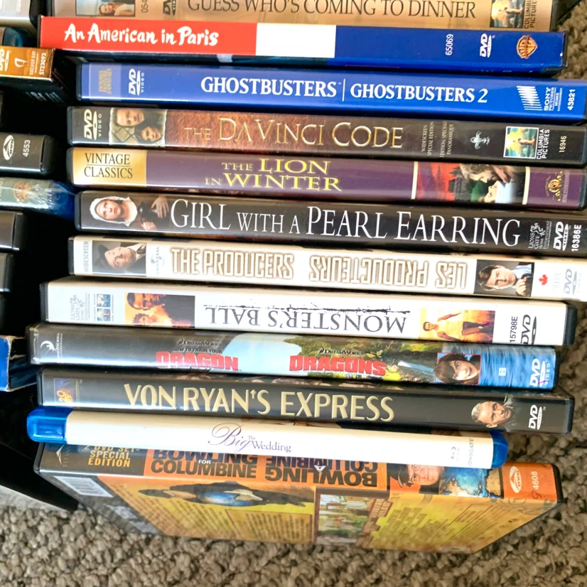 51 DVD Blu-Ray Movies Bulk Lot Film TV Show Disc Movie Bundle - photo 4