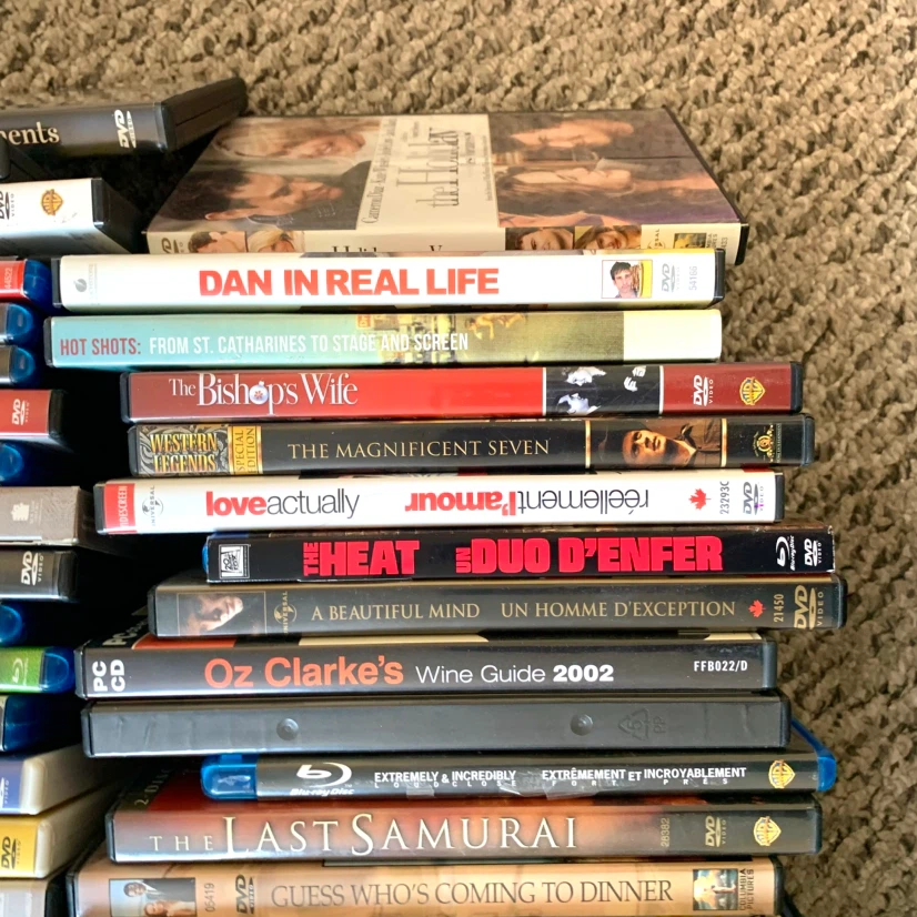 51 DVD Blu-Ray Movies Bulk Lot Film TV Show Disc Movie Bundle - photo 5