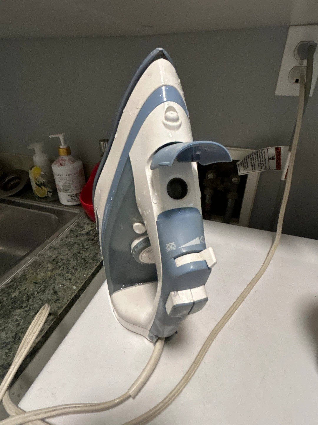 Hamilton Beach Steam Iron - photo 2
