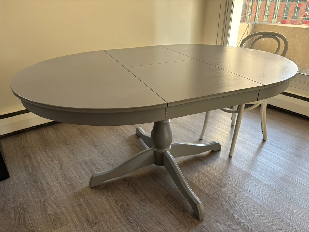 Extendable Dining Table + Free 4 Chairs Set - photo 2