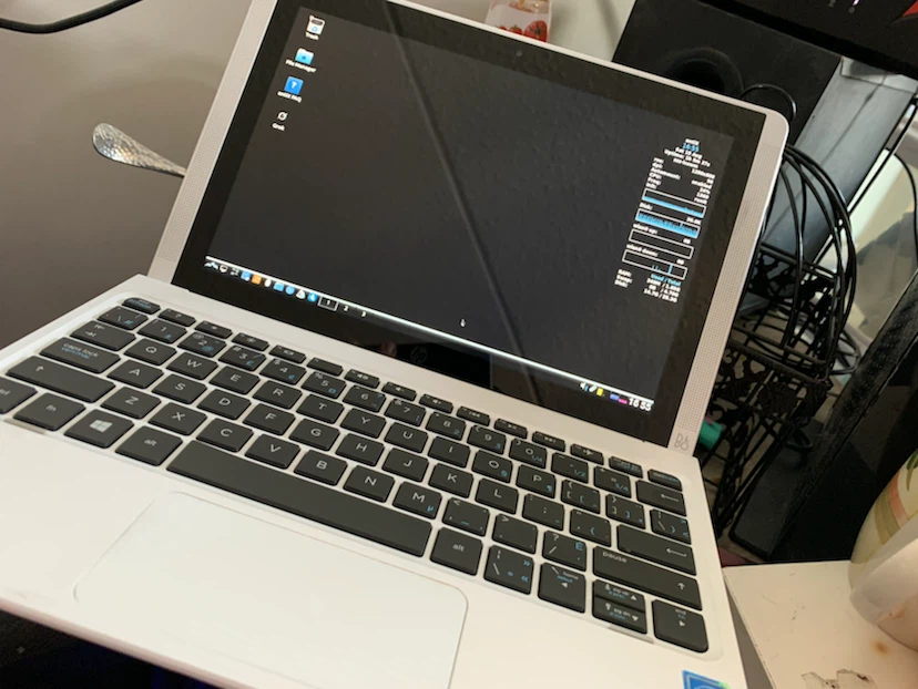 HP Pavillion 2 in 1 detachable laptop/tablet LIKE NEW! - photo 2