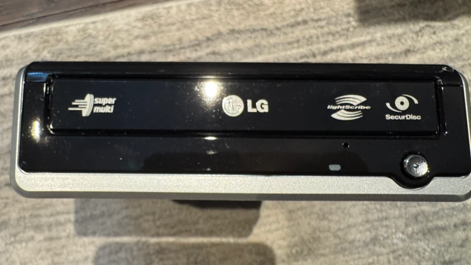 LG External Super Multi DVD Rewriter - photo 2