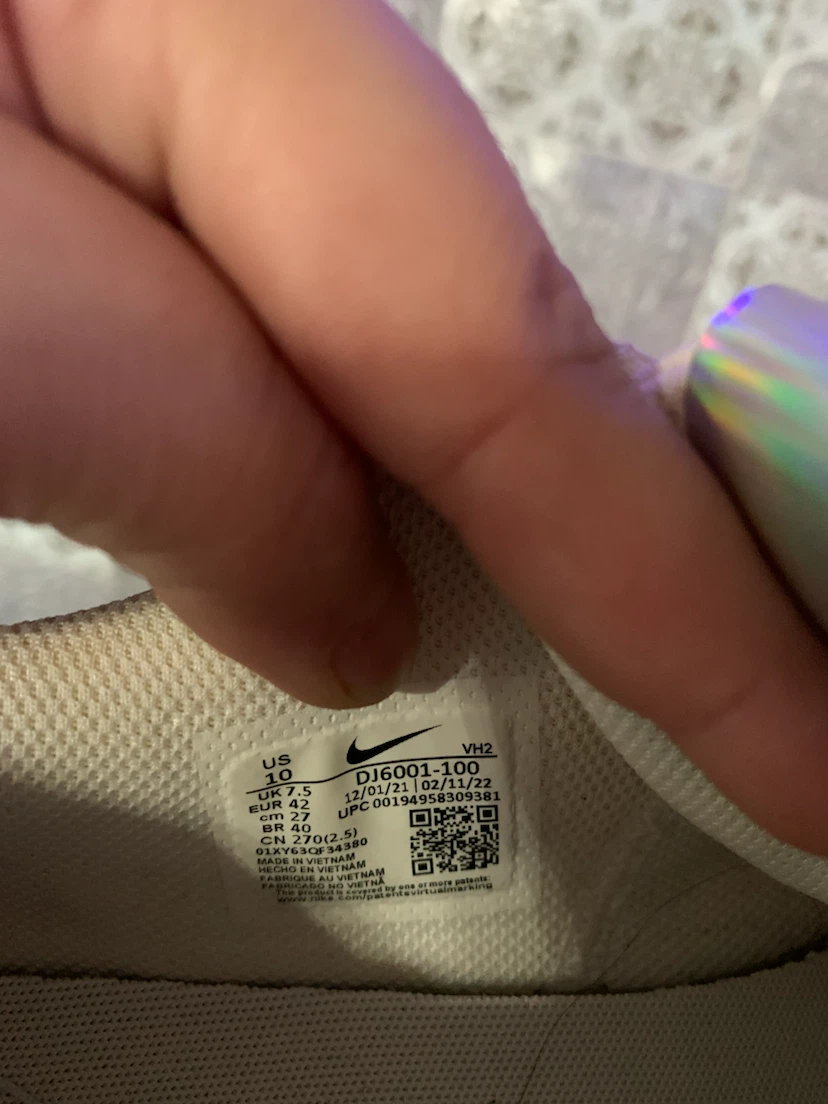 Nike Air Max White Sneakers - photo 4