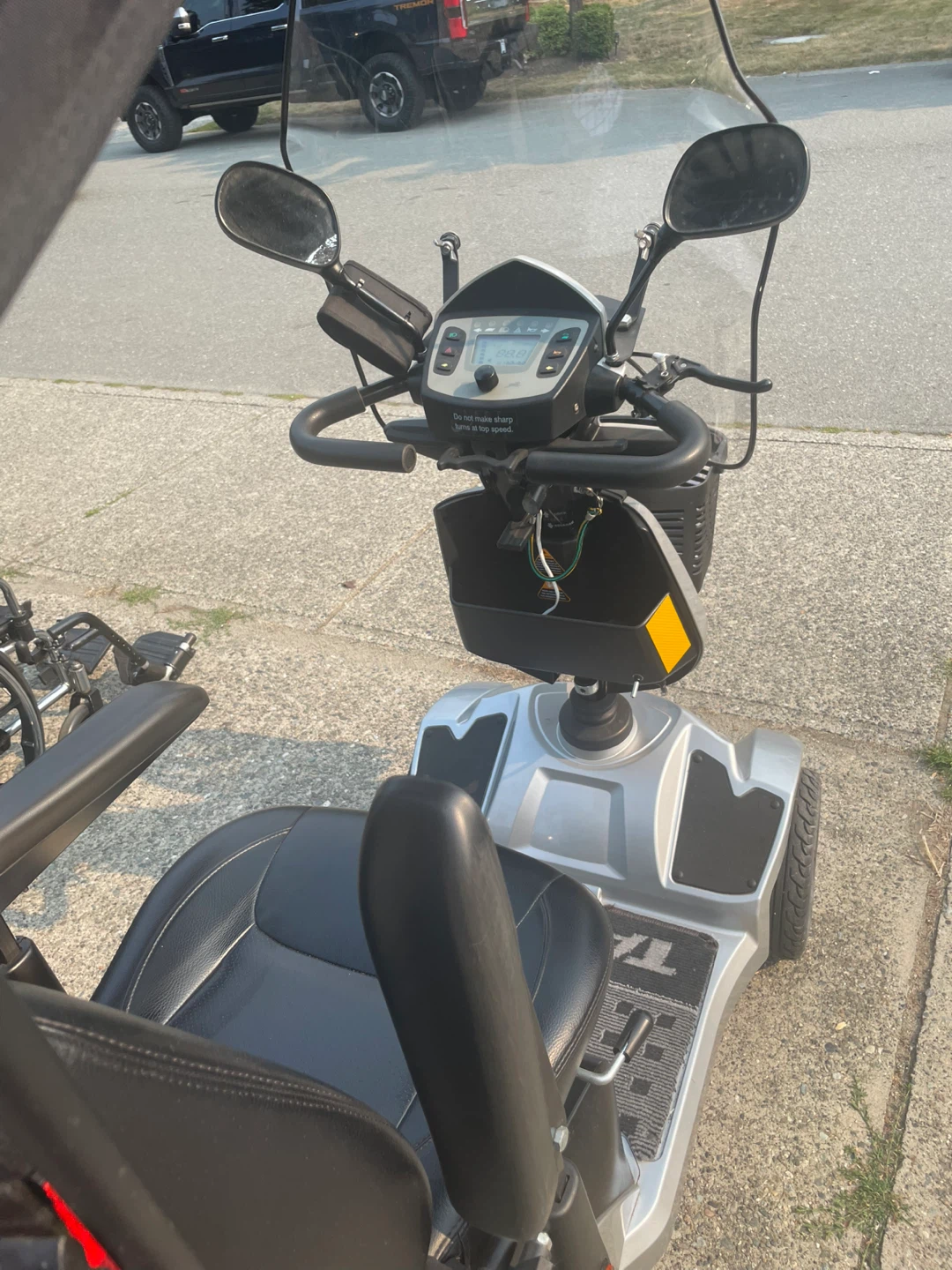 Mobility Scooter - photo 3