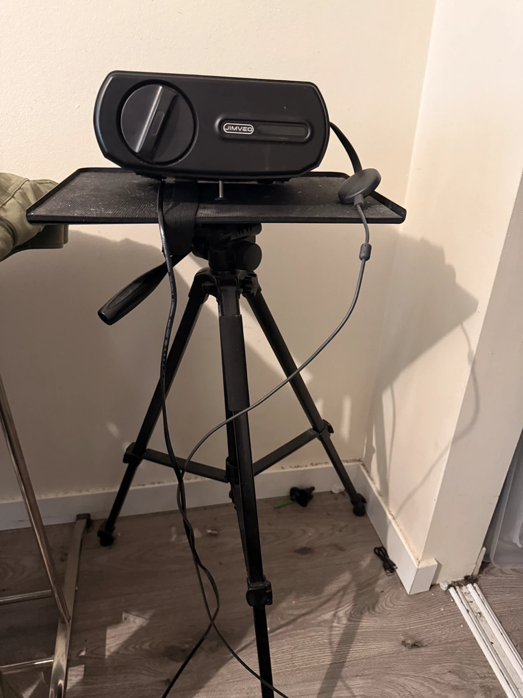 JIMVEC Mini Projector with Tripod and Google Chromecast - photo 2