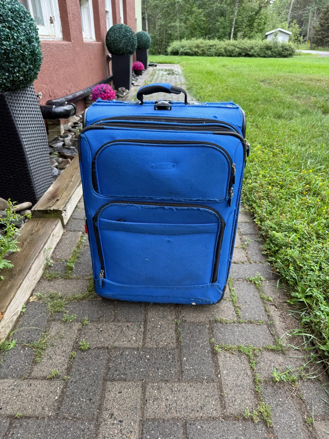Large blue Rolling Expandable Suitcase
