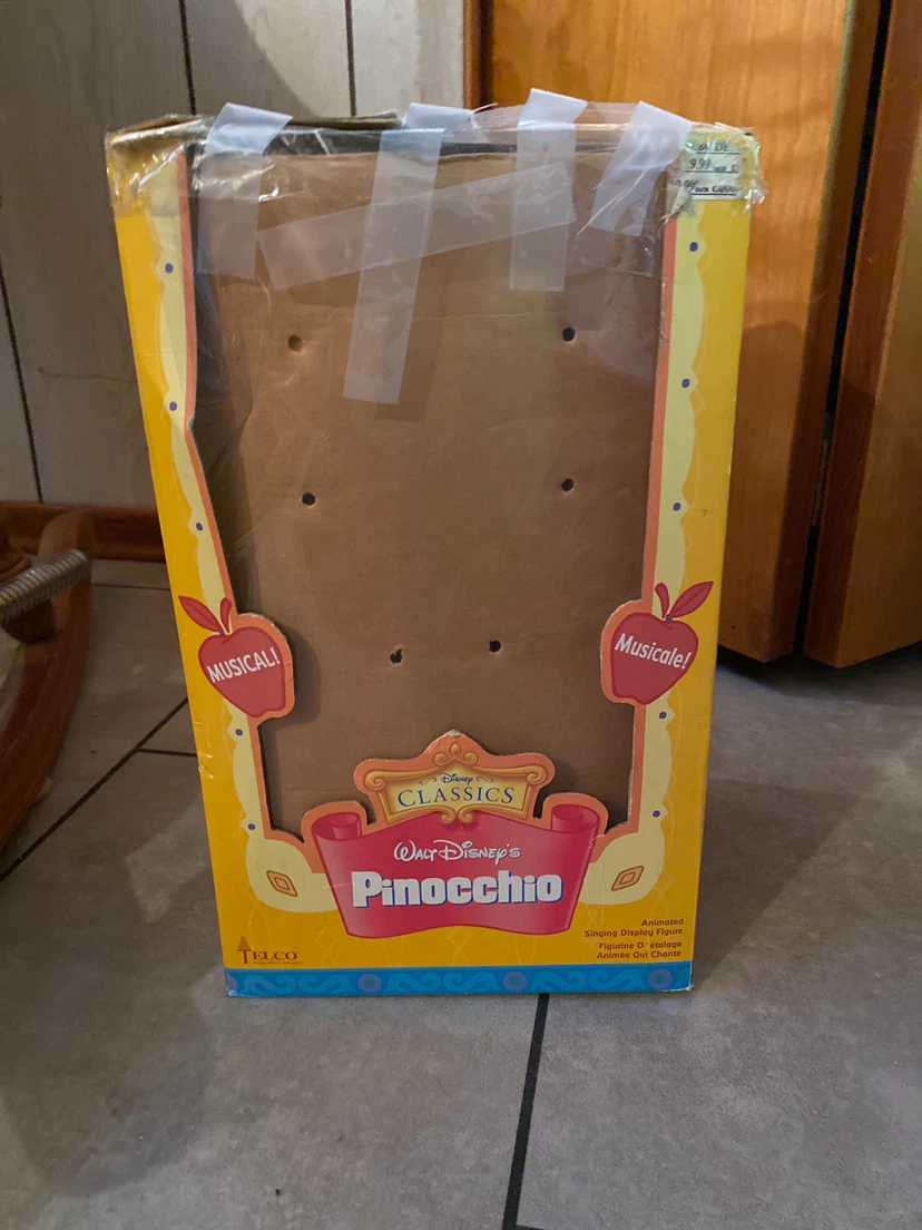 Disney Pinocchio Sound Activated Animated Christmas Decor - photo 3