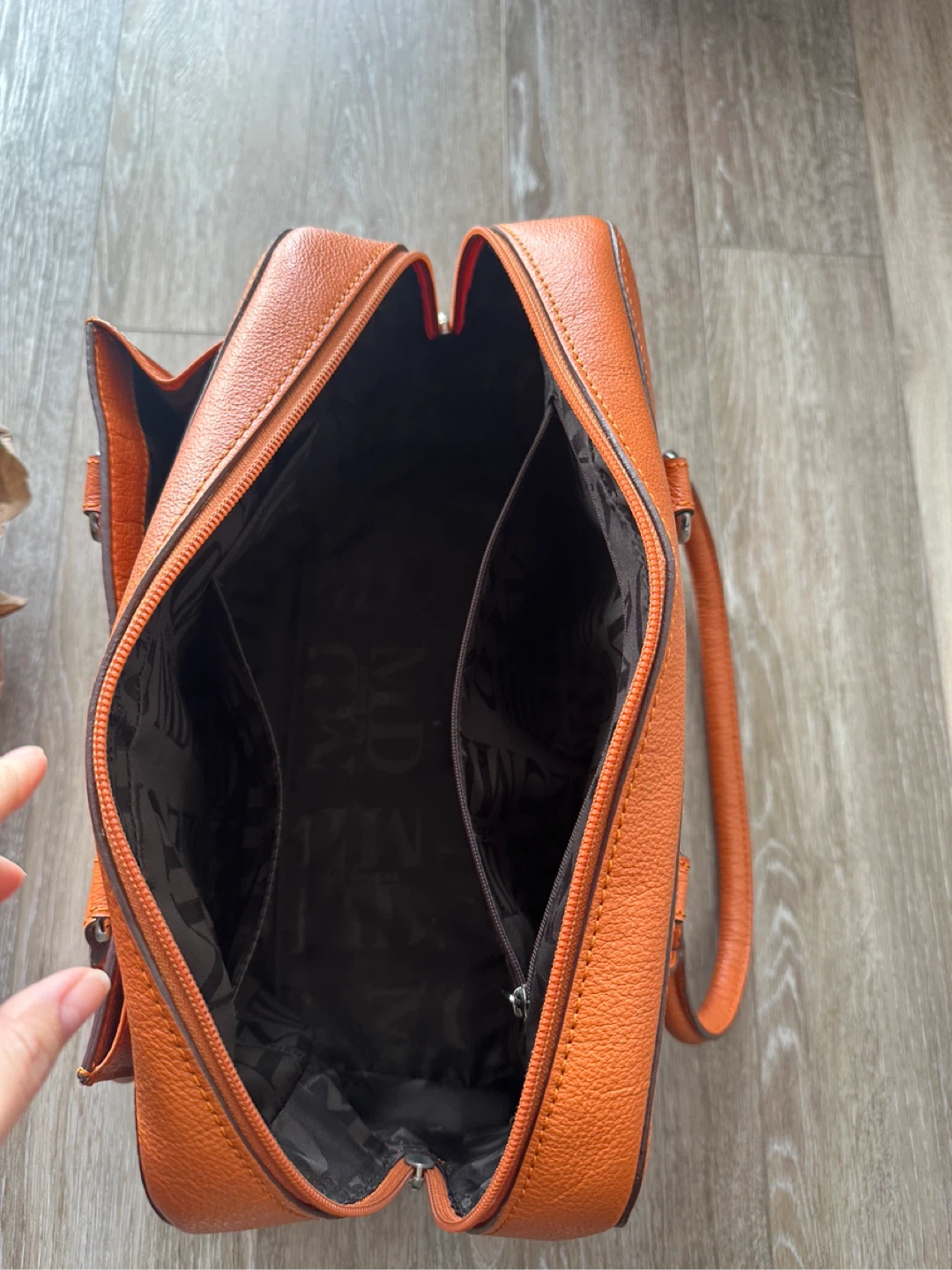 Mac Douglas Orange Leather Handbag - photo 5