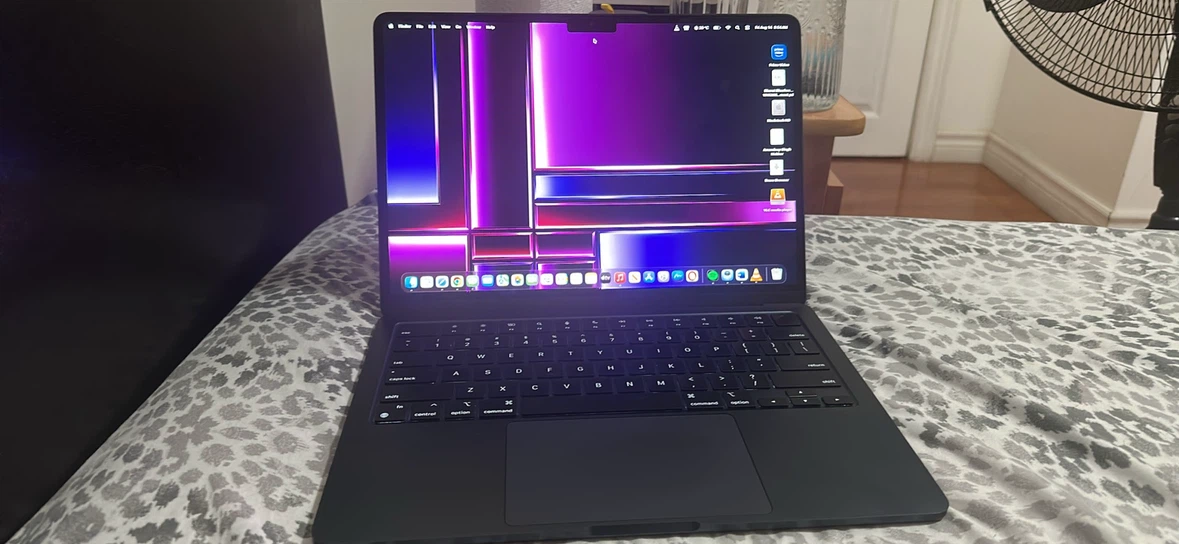 Apple MacBook - photo 2